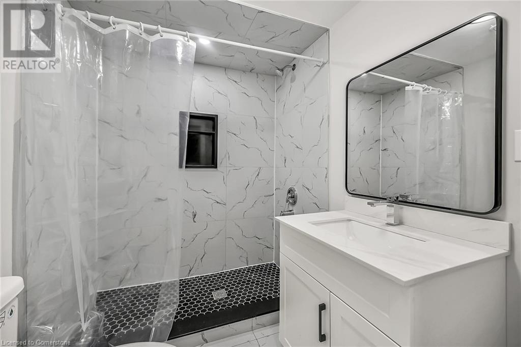 Photo 30 of 172 Sherman Avenue S, Hamilton ON