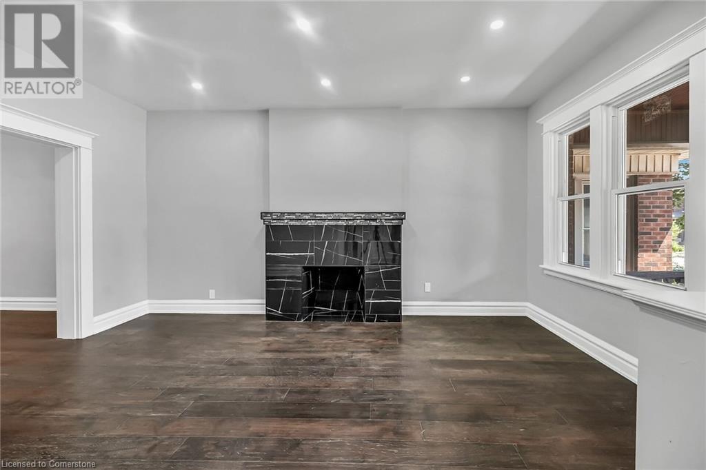 Photo 9 of 172 Sherman Avenue S, Hamilton ON