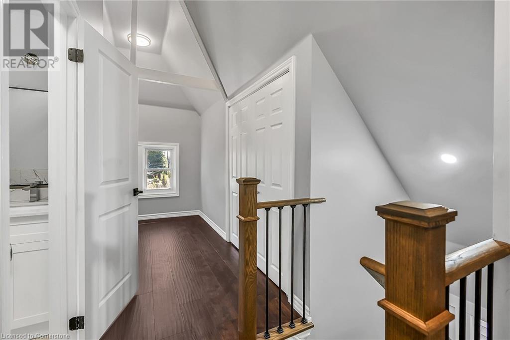 Photo 34 of 172 Sherman Avenue S, Hamilton ON