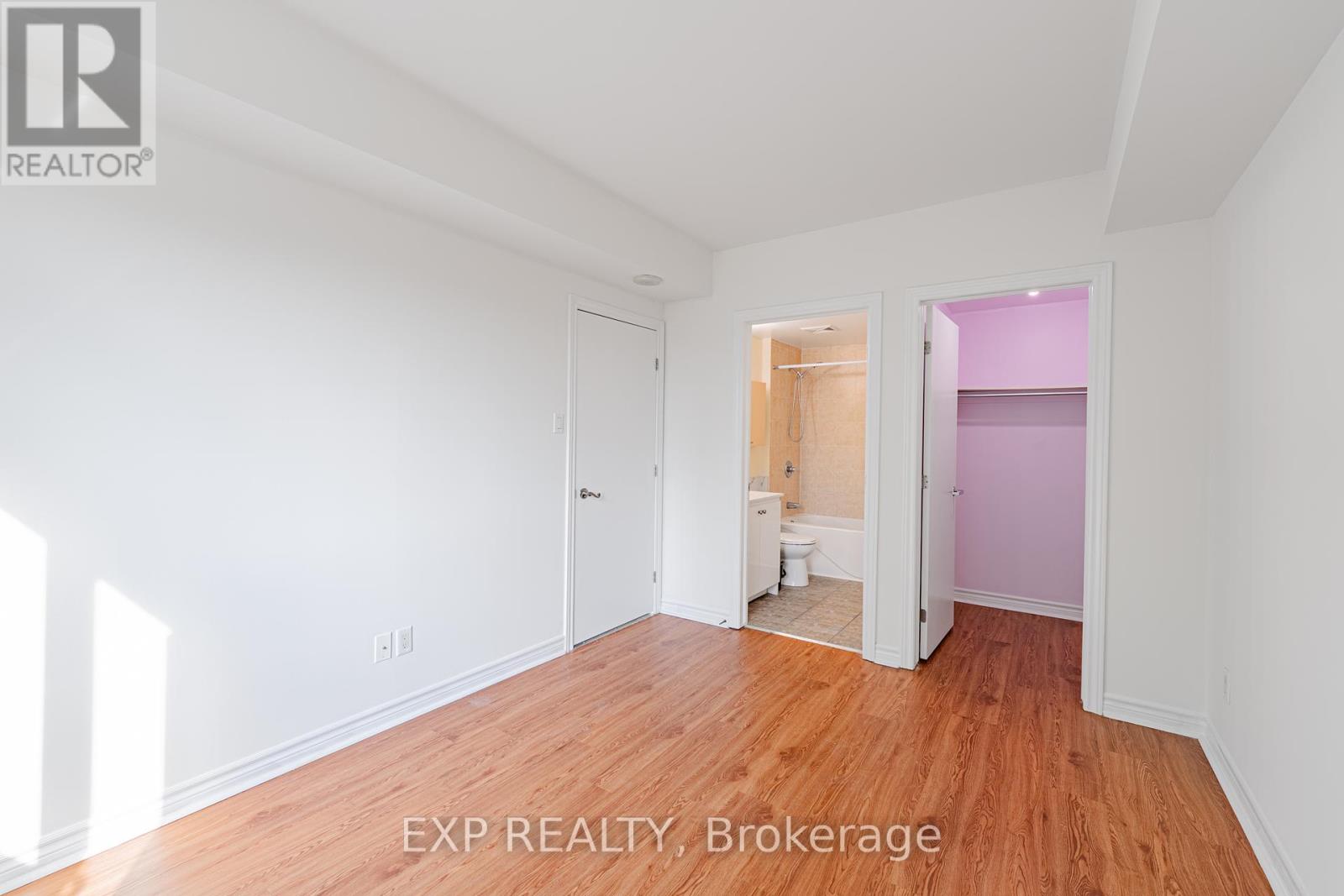 Photo 31 of 302 200 Rideau Street, Ottawa ON