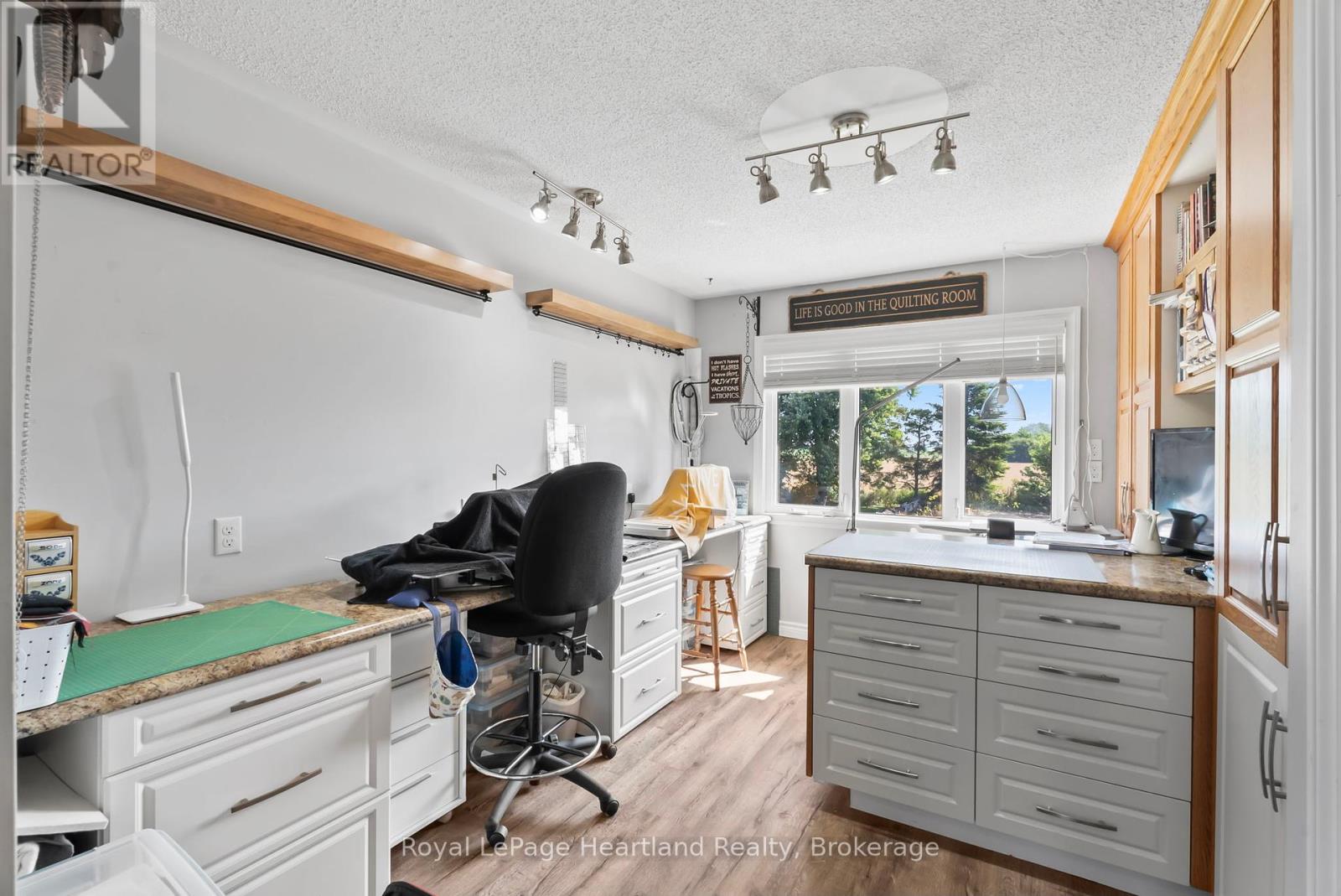 Photo 27 of 8715 Wellington Rd 7 Road, Mapleton ON