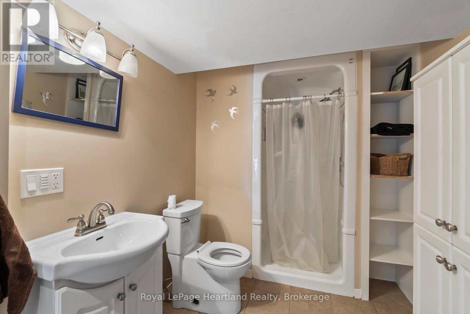 Photo 4 of 8715 Wellington Rd 7 Road, Mapleton ON