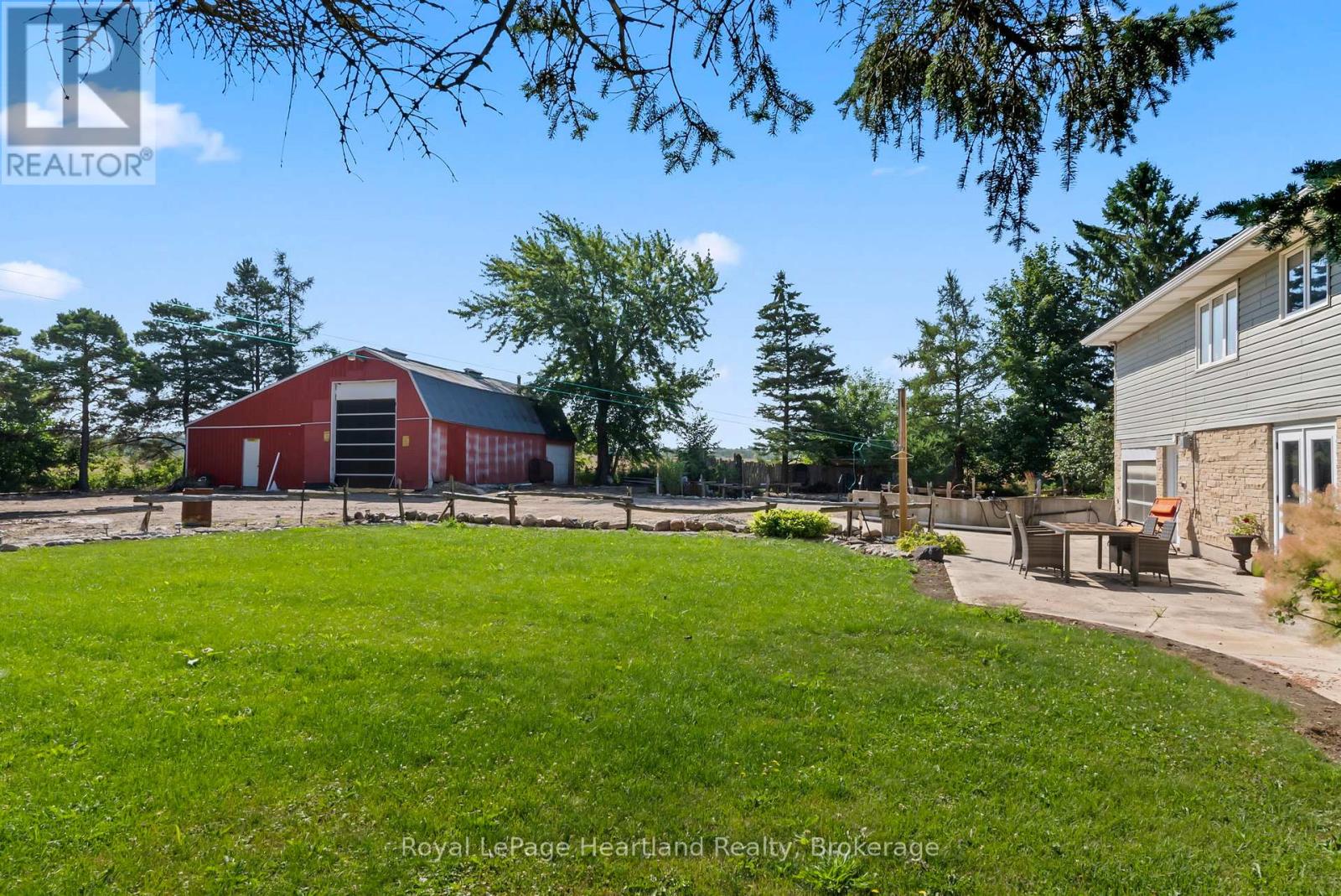 Photo 19 of 8715 Wellington Rd 7 Road, Mapleton ON