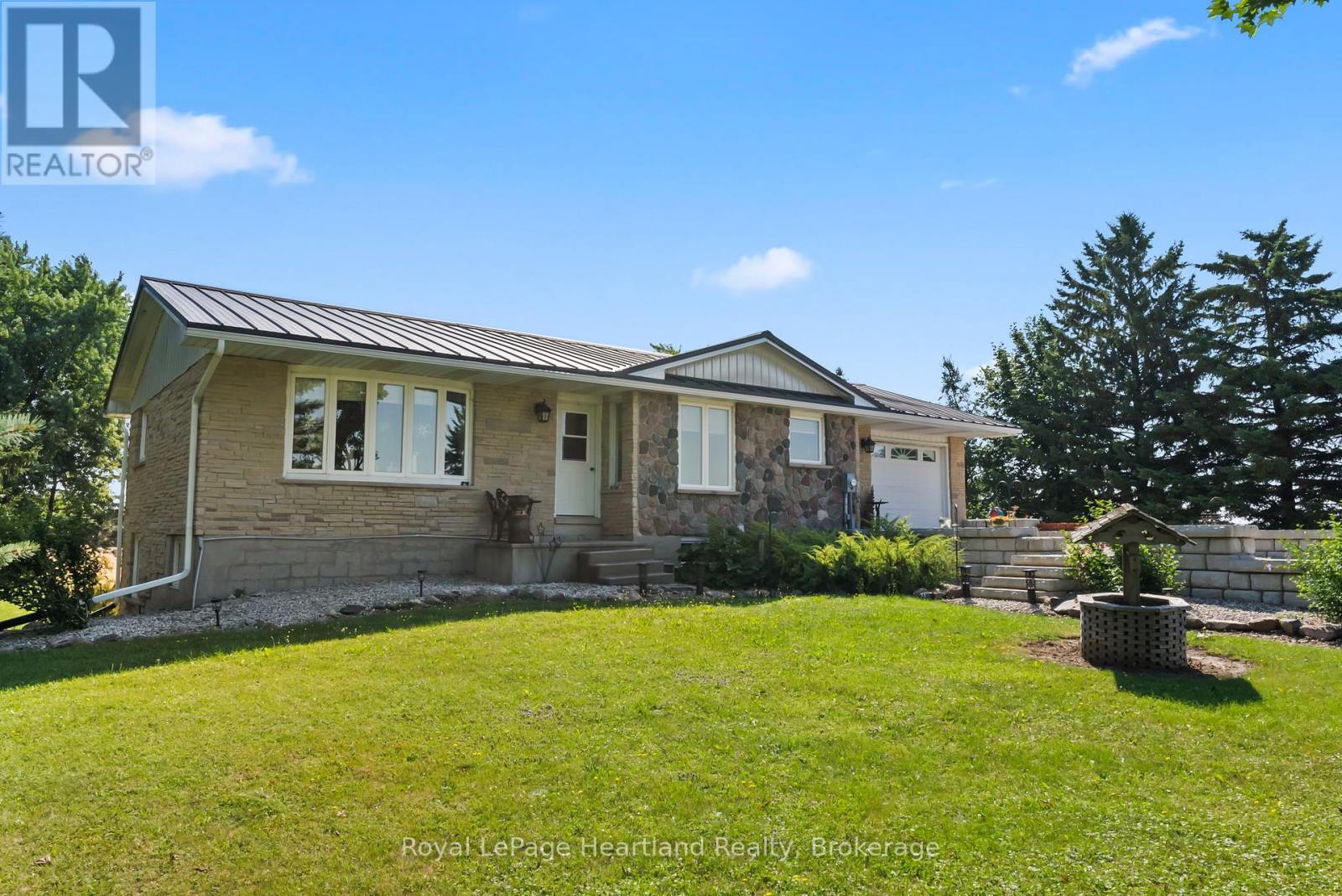 Photo 15 of 8715 Wellington Rd 7 Road, Mapleton ON