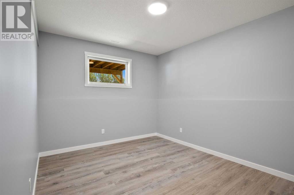Photo 33 of 109 Aztec Crescent, Blackfalds AB