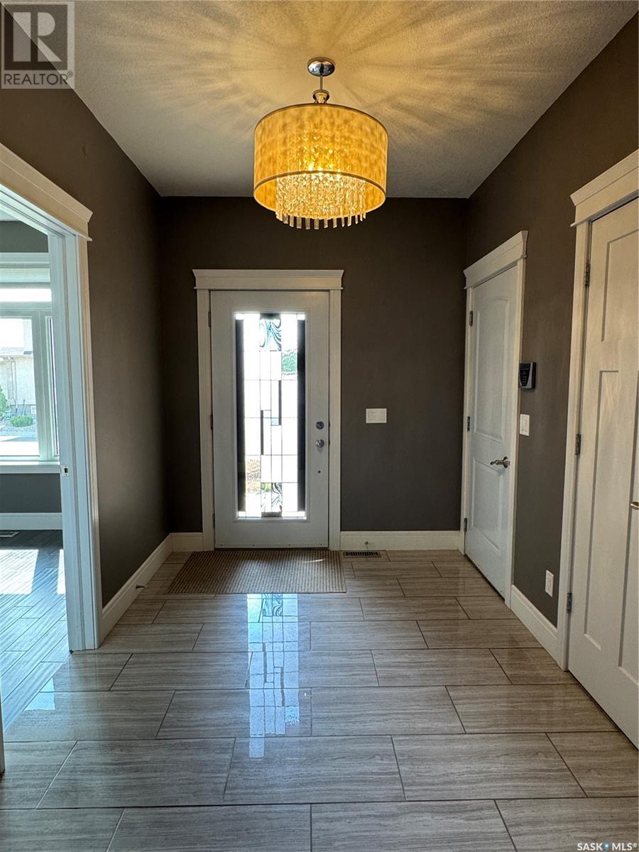 Photo 4 of 4613 Skinner Crescent, Regina SK