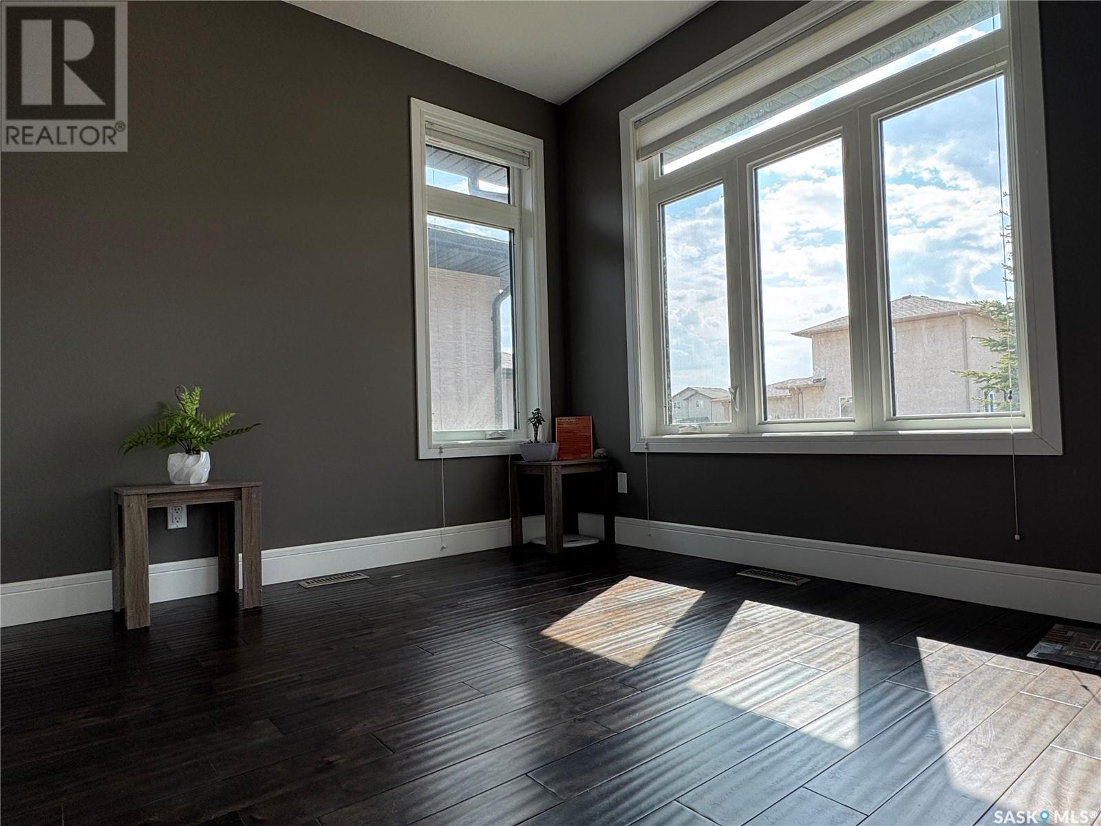 Photo 5 of 4613 Skinner Crescent, Regina SK