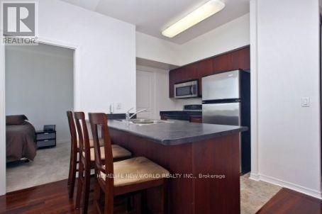 Photo 2 of Ph 5 509 Beecroft Road, Toronto ON