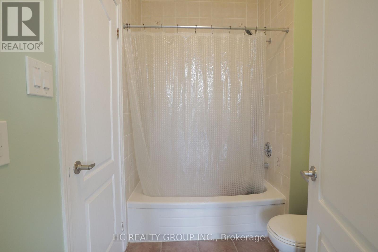 Photo 10 of 2 2725 Bur Oak Avenue, Markham ON