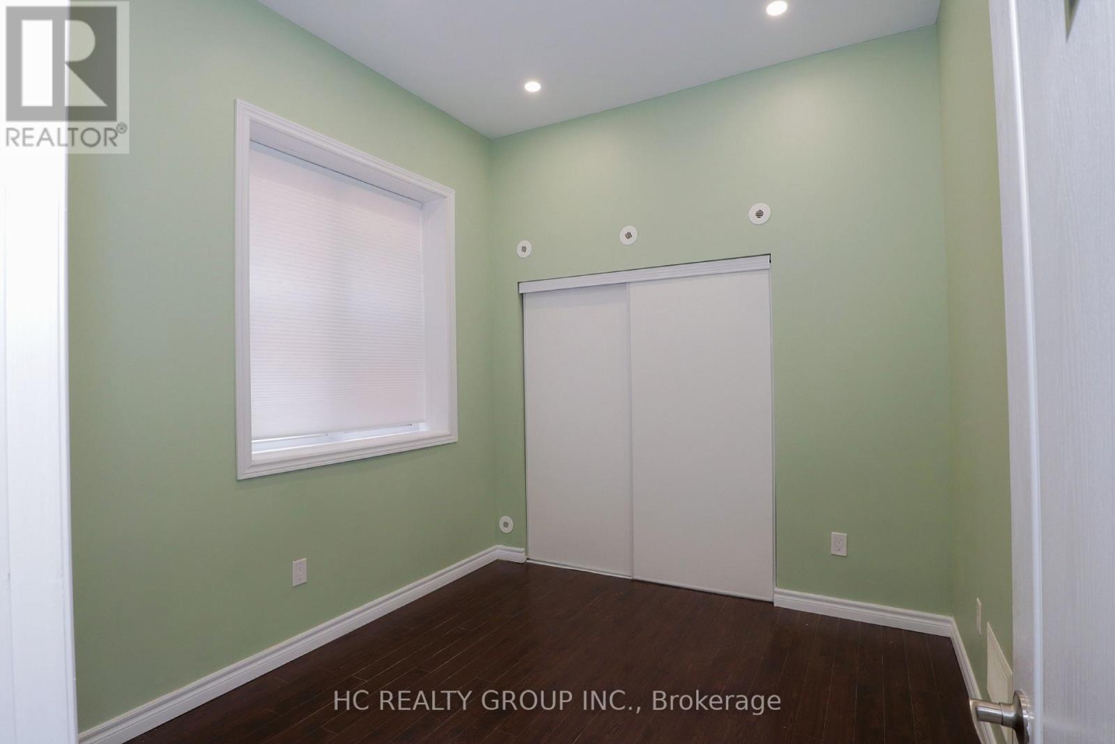 Photo 7 of 2 2725 Bur Oak Avenue, Markham ON