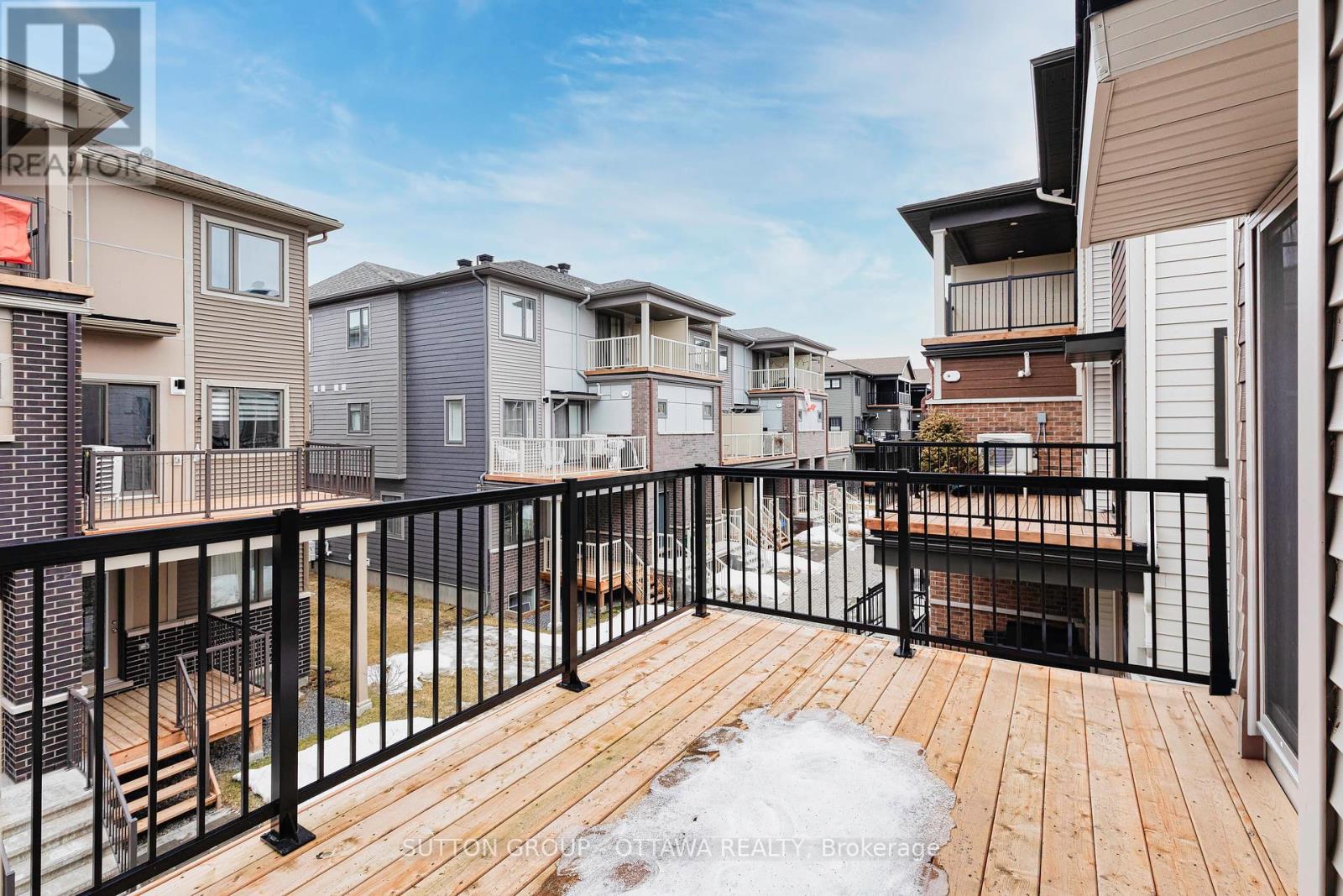Photo 11 of 127 Anthracite Private, Ottawa ON