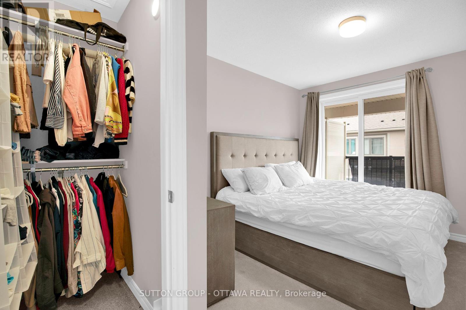 Photo 7 of 127 Anthracite Private, Ottawa ON