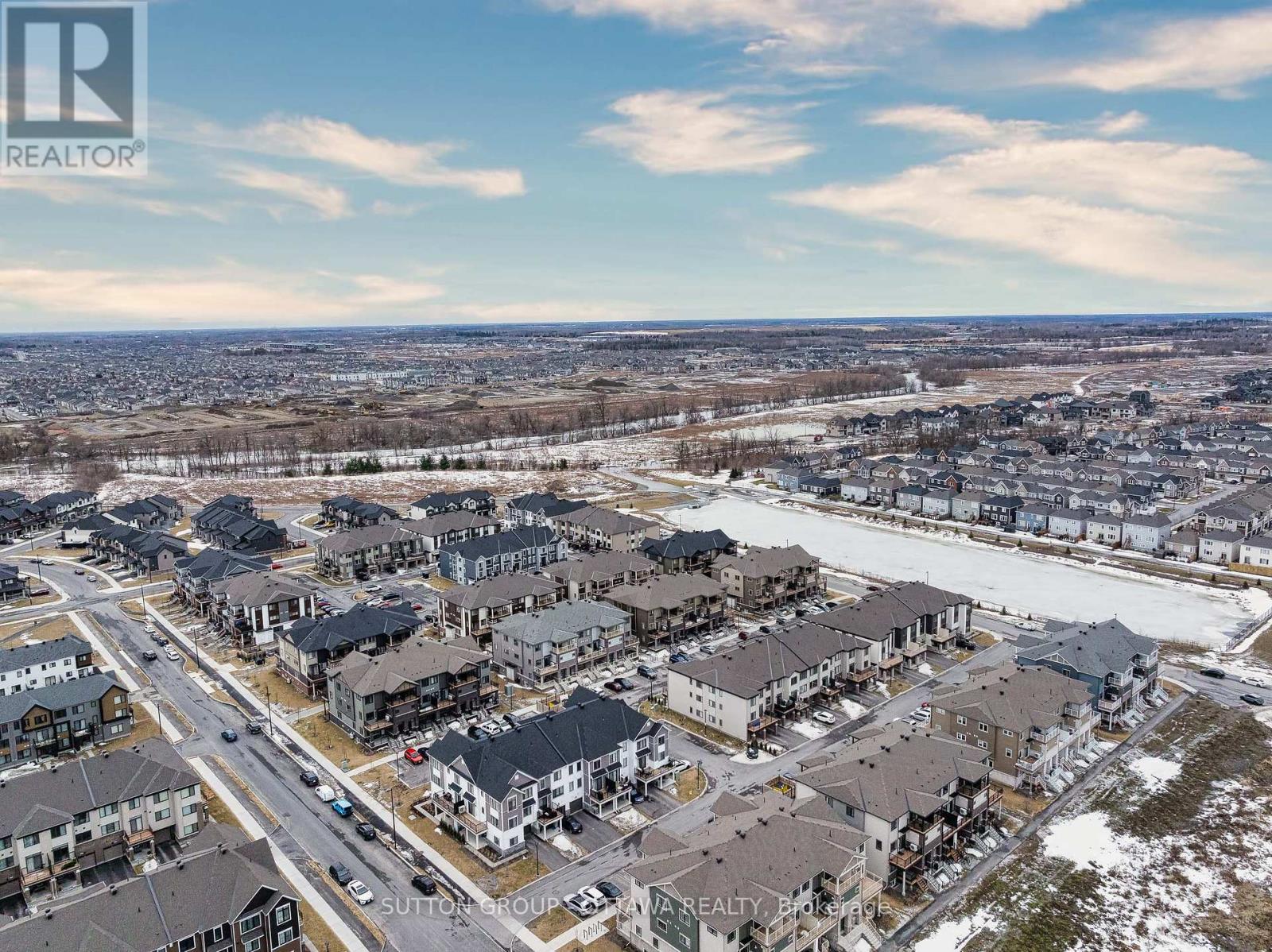 Photo 10 of 127 Anthracite Private, Ottawa ON