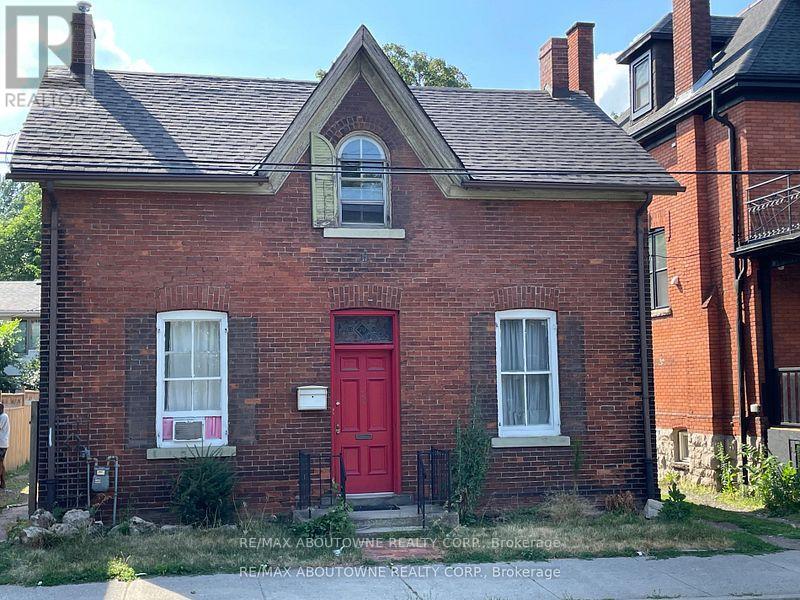 Photo 2 of 70 Wellington Street S, Hamilton ON