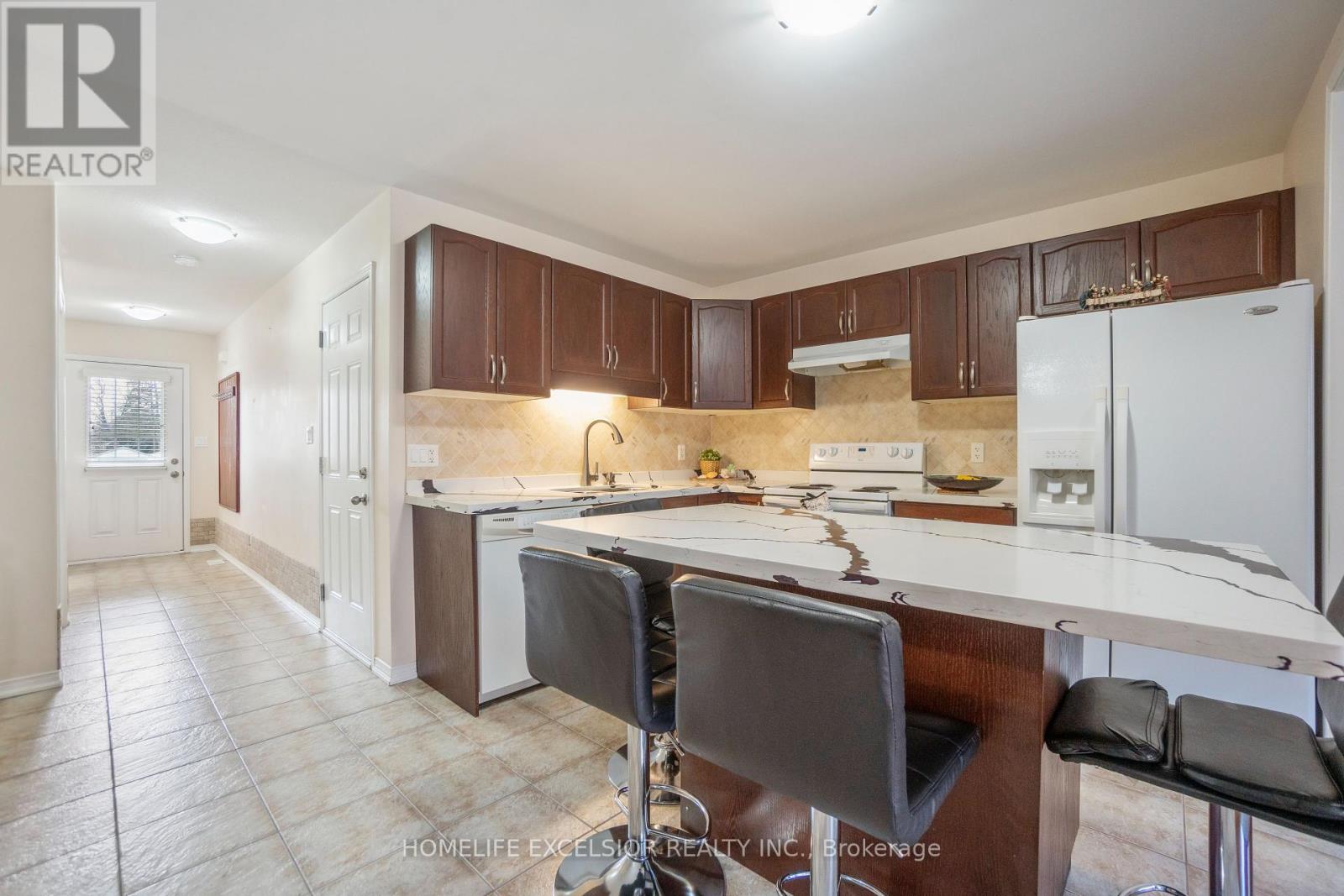 Photo 18 of 6285 Murray Street, Niagara Falls ON