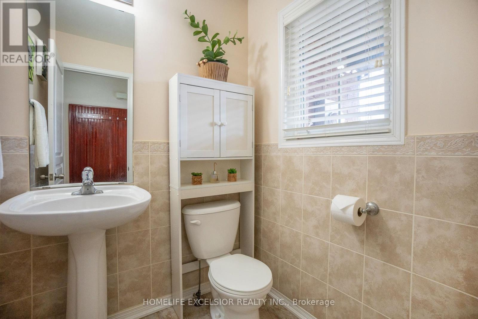 Photo 10 of 6285 Murray Street, Niagara Falls ON