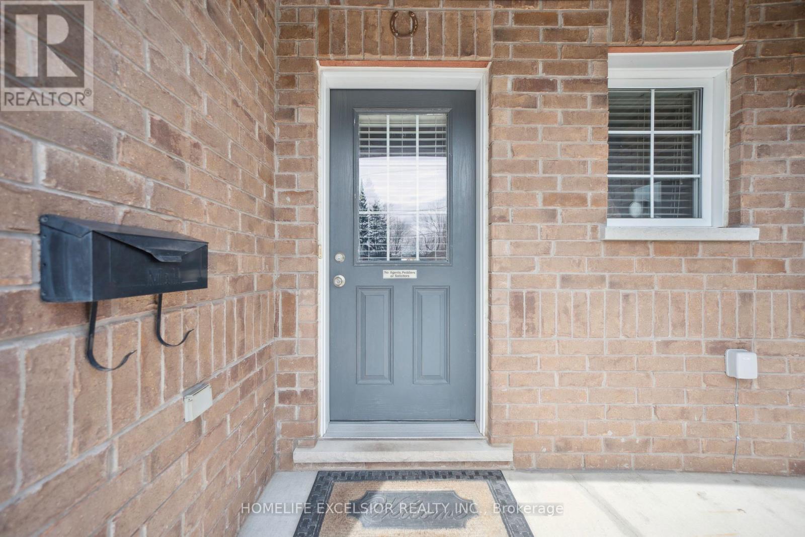 Photo 7 of 6285 Murray Street, Niagara Falls ON
