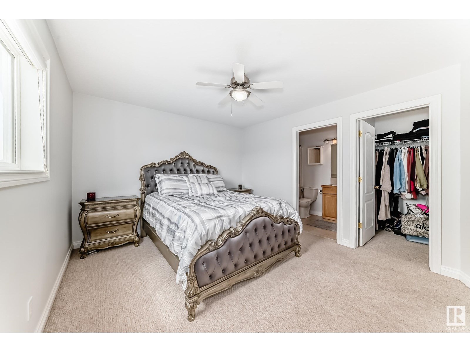 Photo 20 of 183 Castle Dr Nw, Edmonton AB