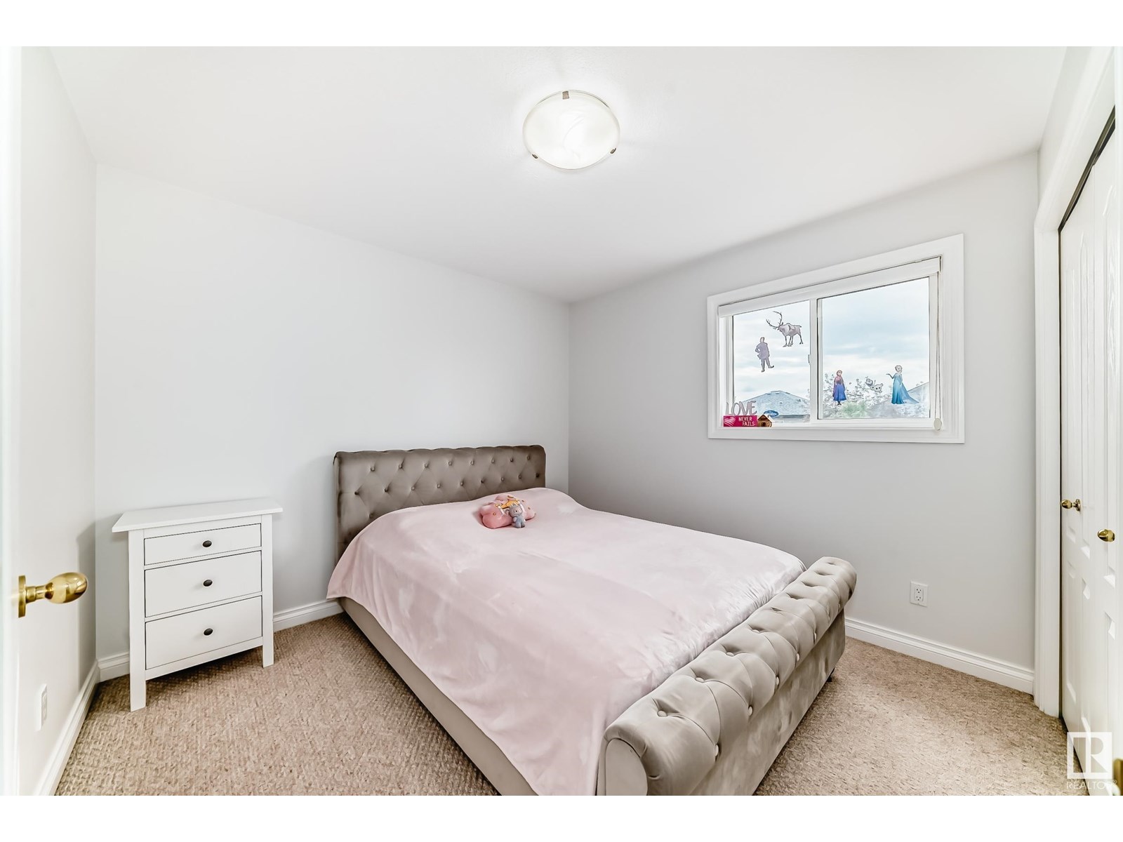 Photo 24 of 183 Castle Dr Nw, Edmonton AB