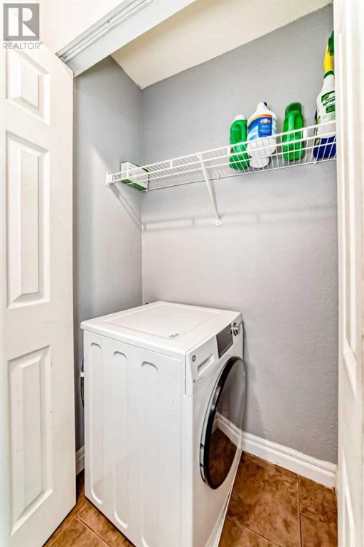 Single Family House for Sale in    Street NE Renfrew Calgary 