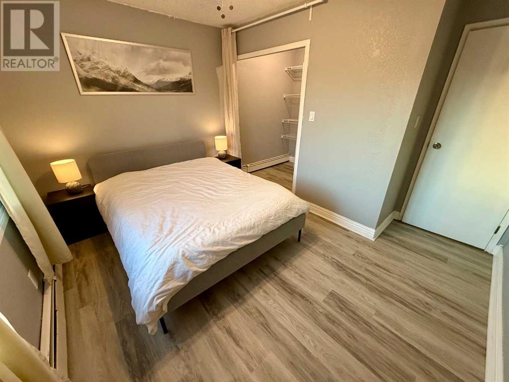 Single Family House for Sale in    Street NE Renfrew Calgary 