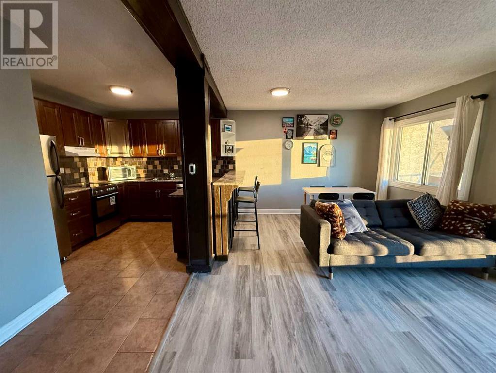 Single Family House for Sale in    Street NE Renfrew Calgary 