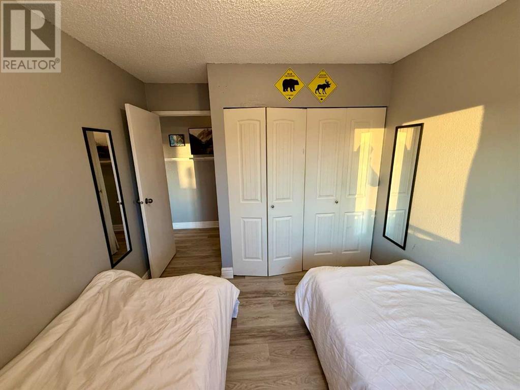 Single Family House for Sale in    Street NE Renfrew Calgary 