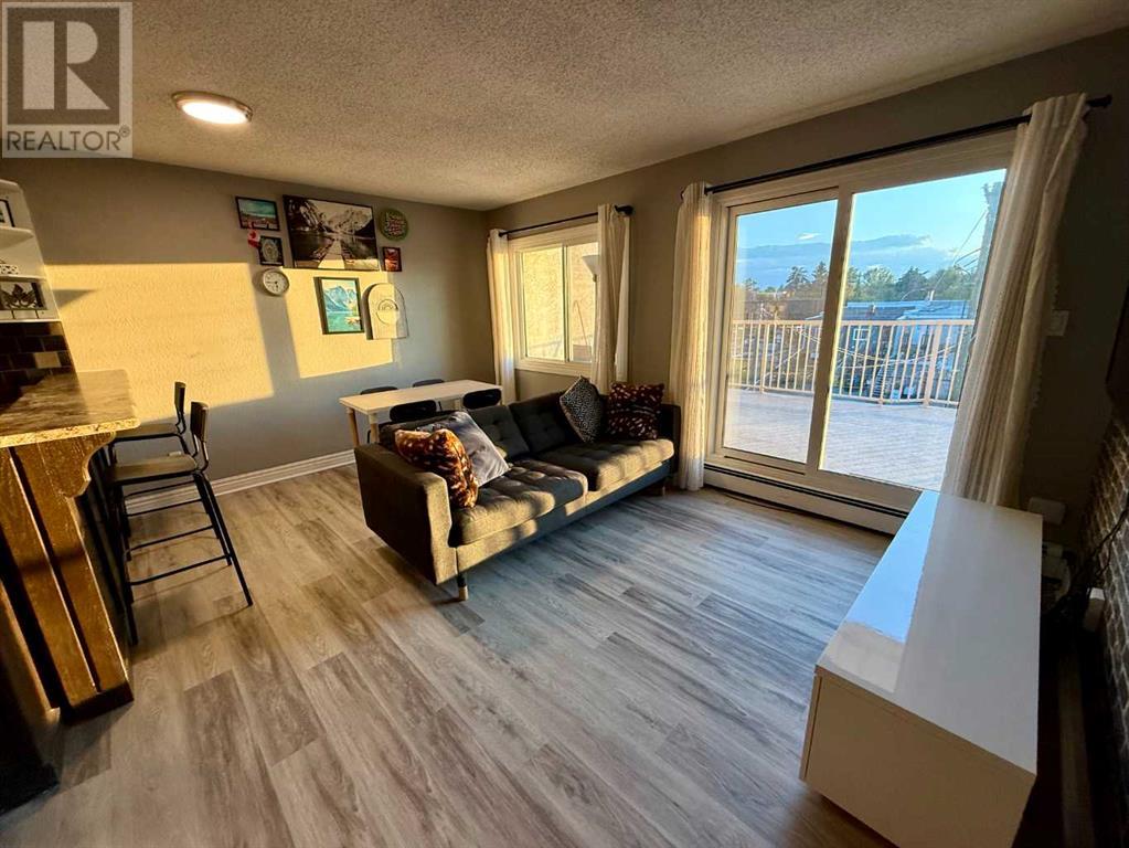 Single Family House for Sale in    Street NE Renfrew Calgary 