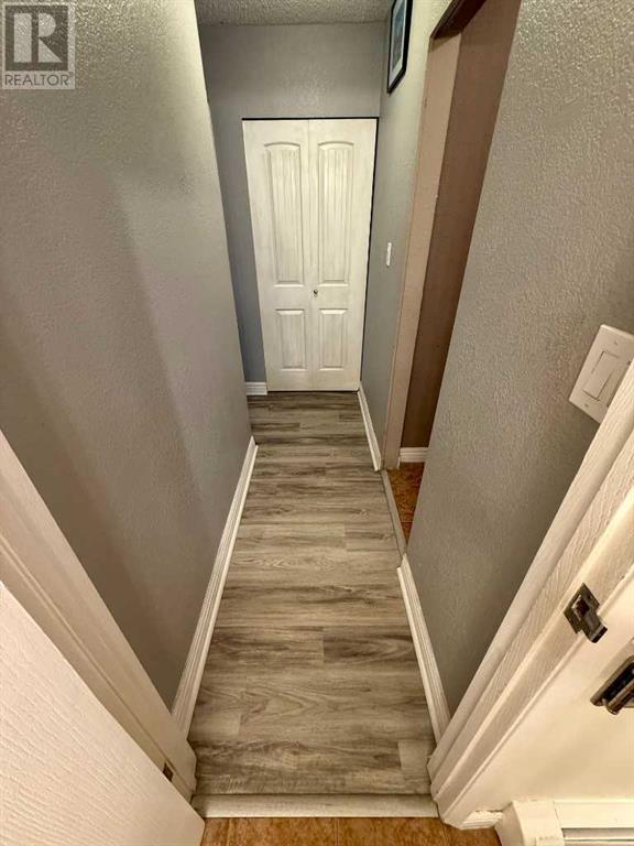 Single Family House for Sale in    Street NE Renfrew Calgary 