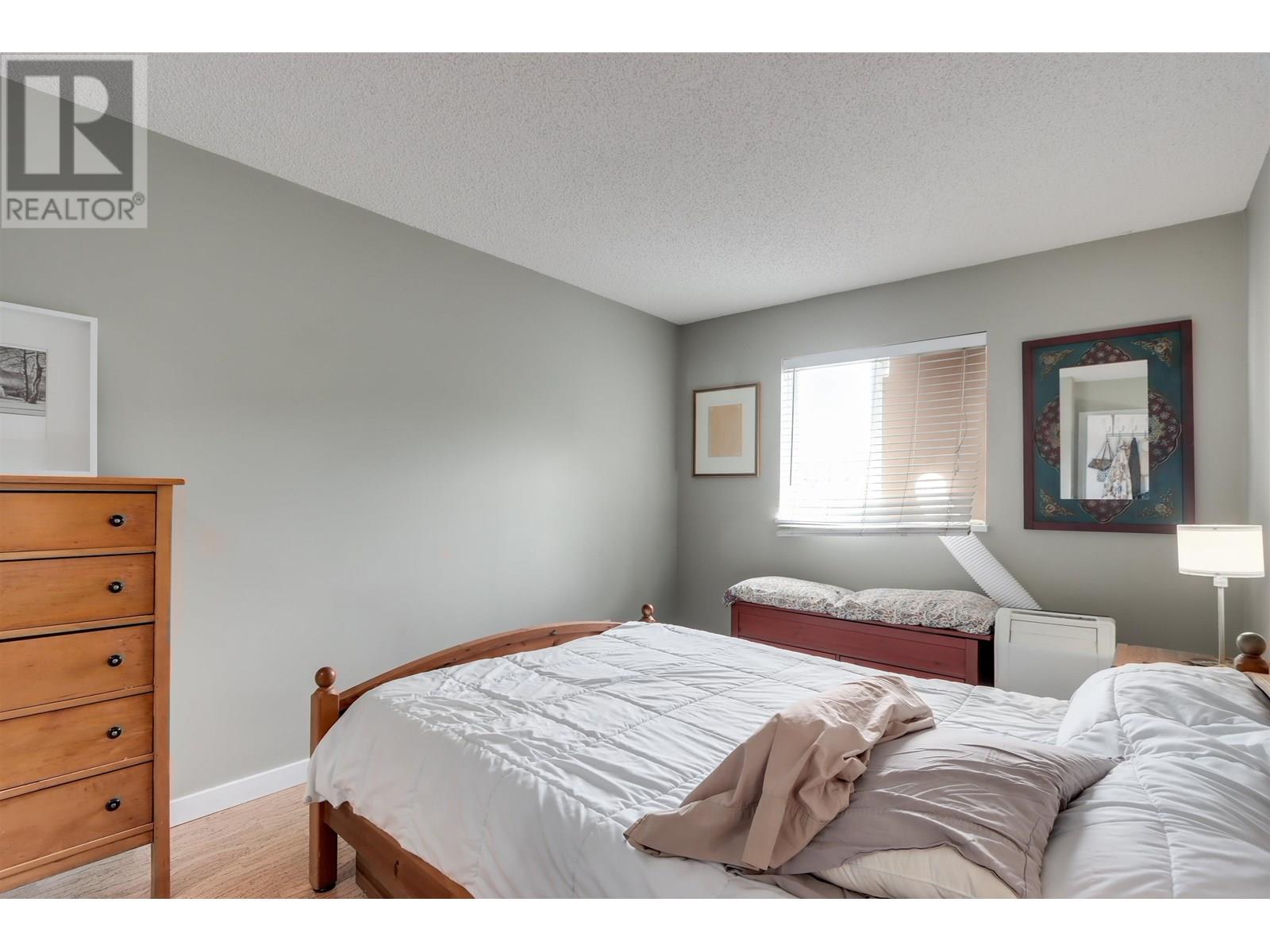 Photo 8 of 406 998 W 19th Avenue, Vancouver BC