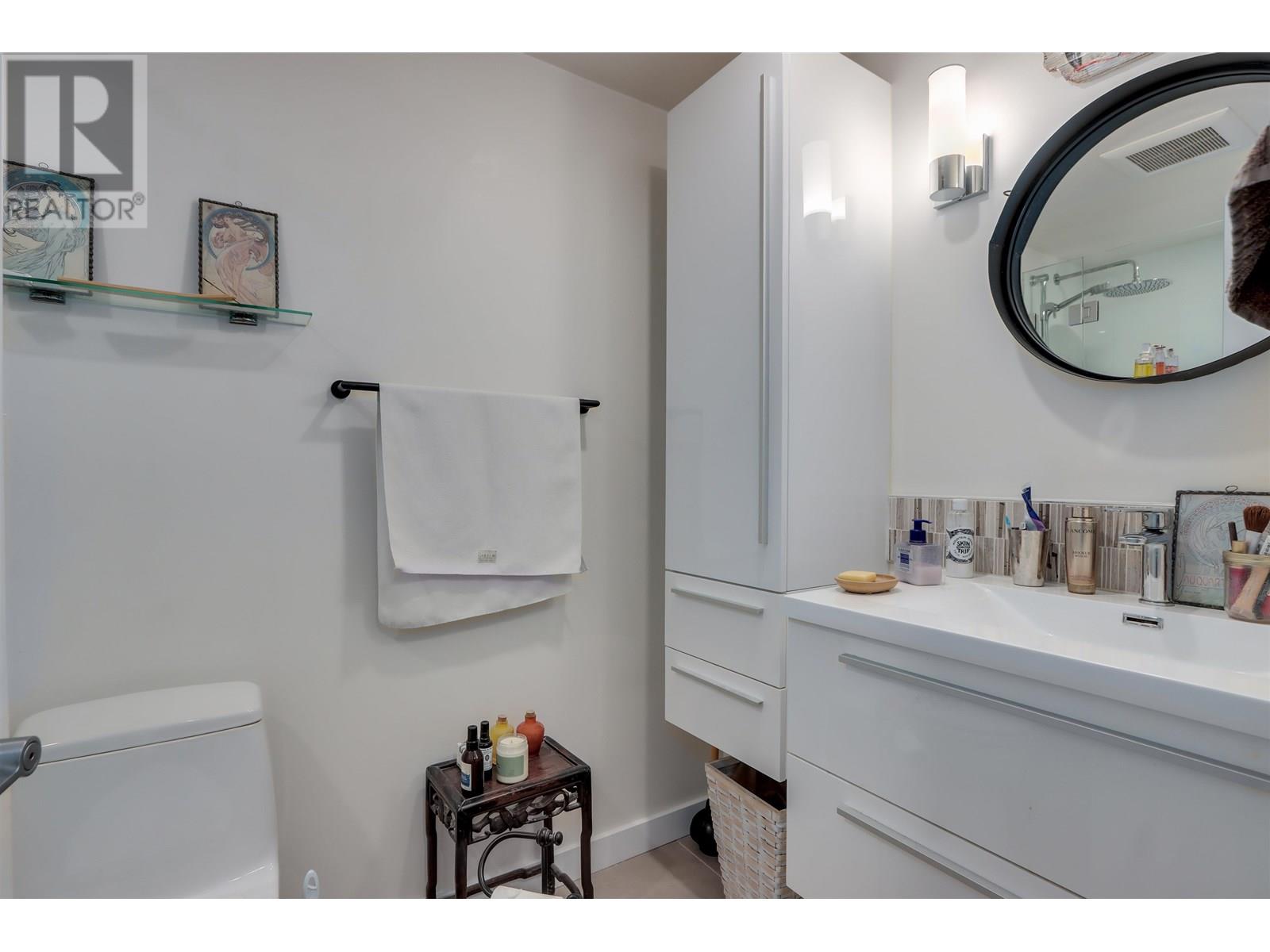 Photo 12 of 406 998 W 19th Avenue, Vancouver BC
