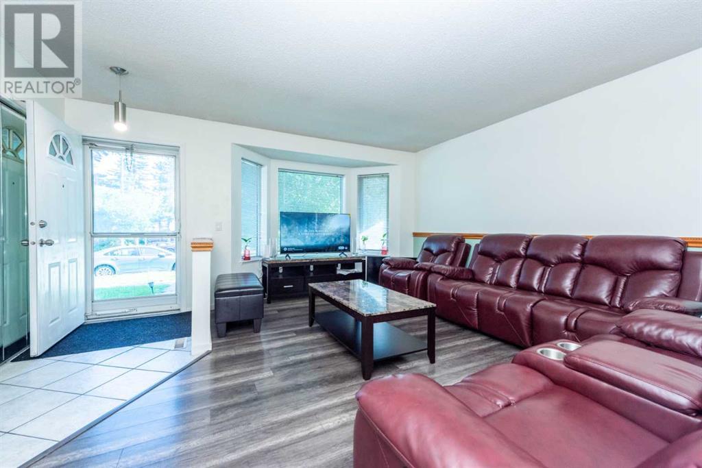 Photo 10 of 349 Martindale Boulevard Ne, Calgary AB