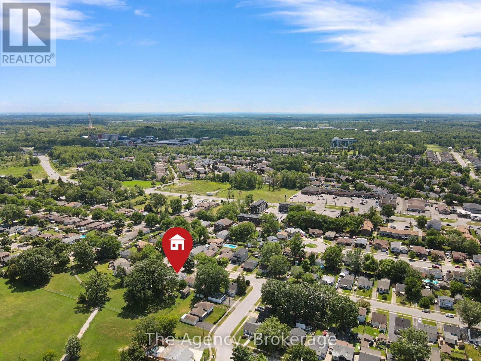 Photo 23 of 6041 Cadham Street, Niagara Falls ON