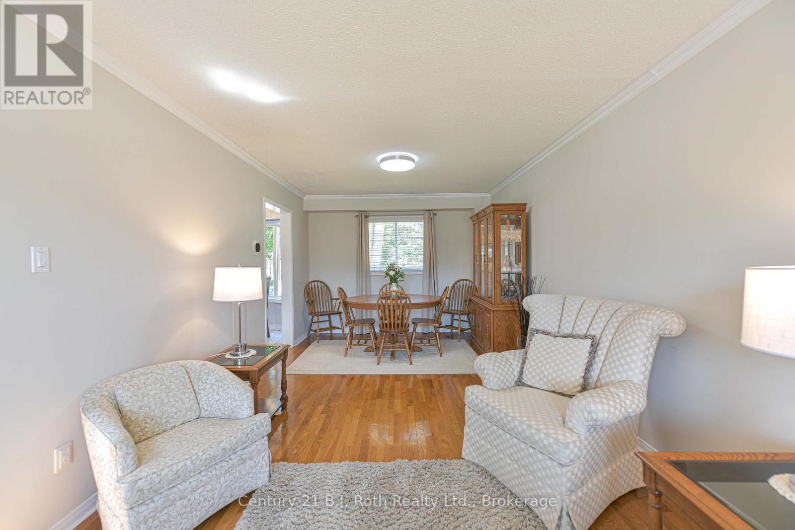 Photo 28 of 34 Brandon Crescent, Orillia ON