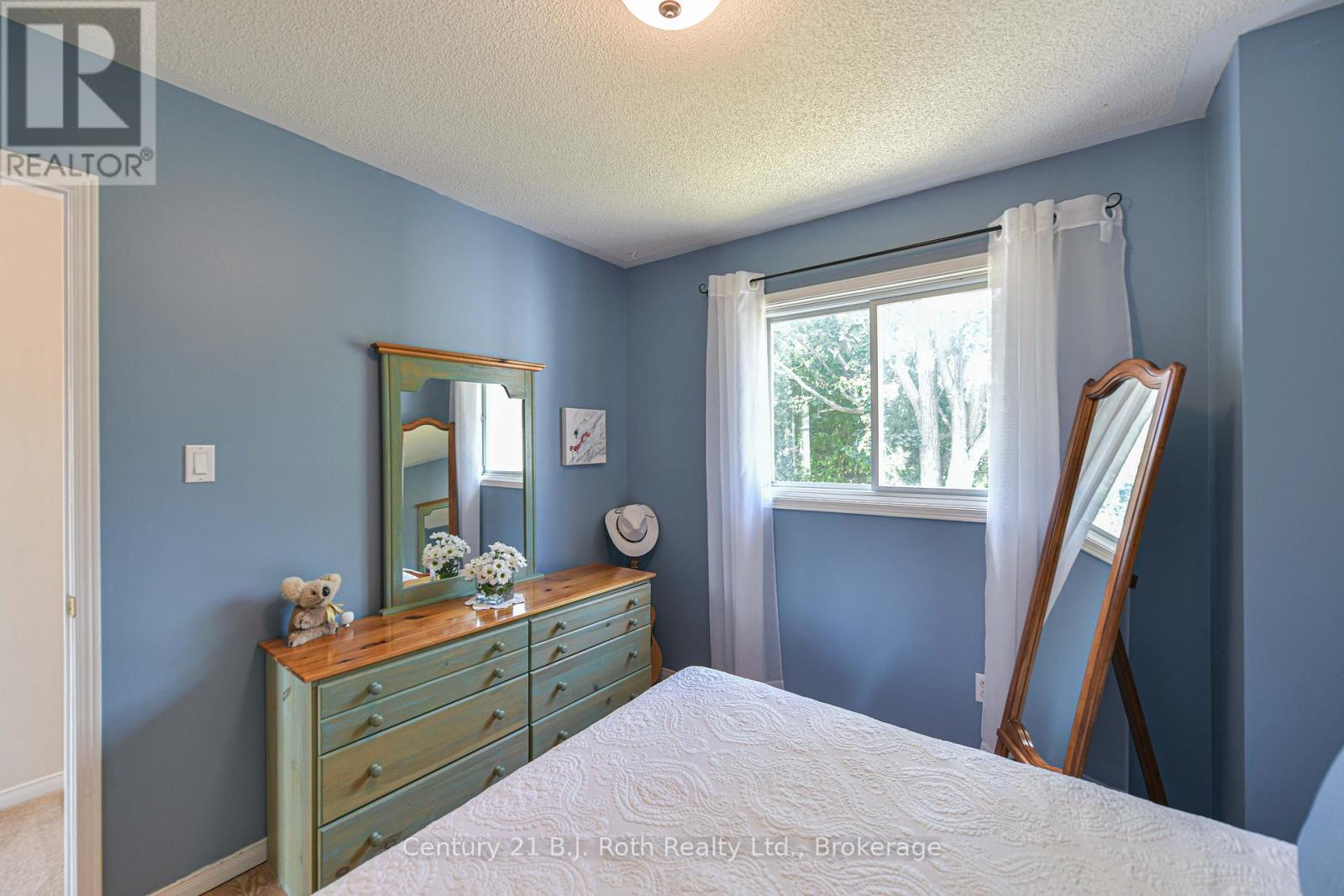 Photo 43 of 34 Brandon Crescent, Orillia ON