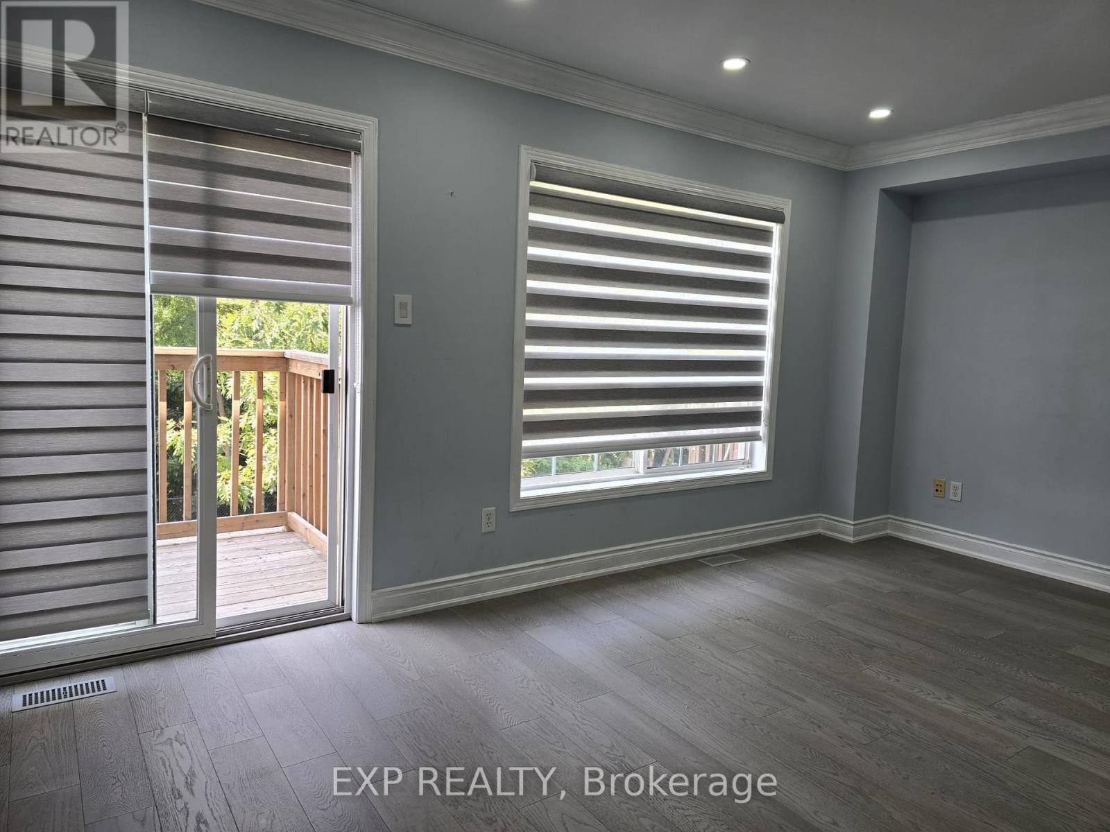 Photo 6 of 25 6399 Spinnaker Circle, Mississauga ON