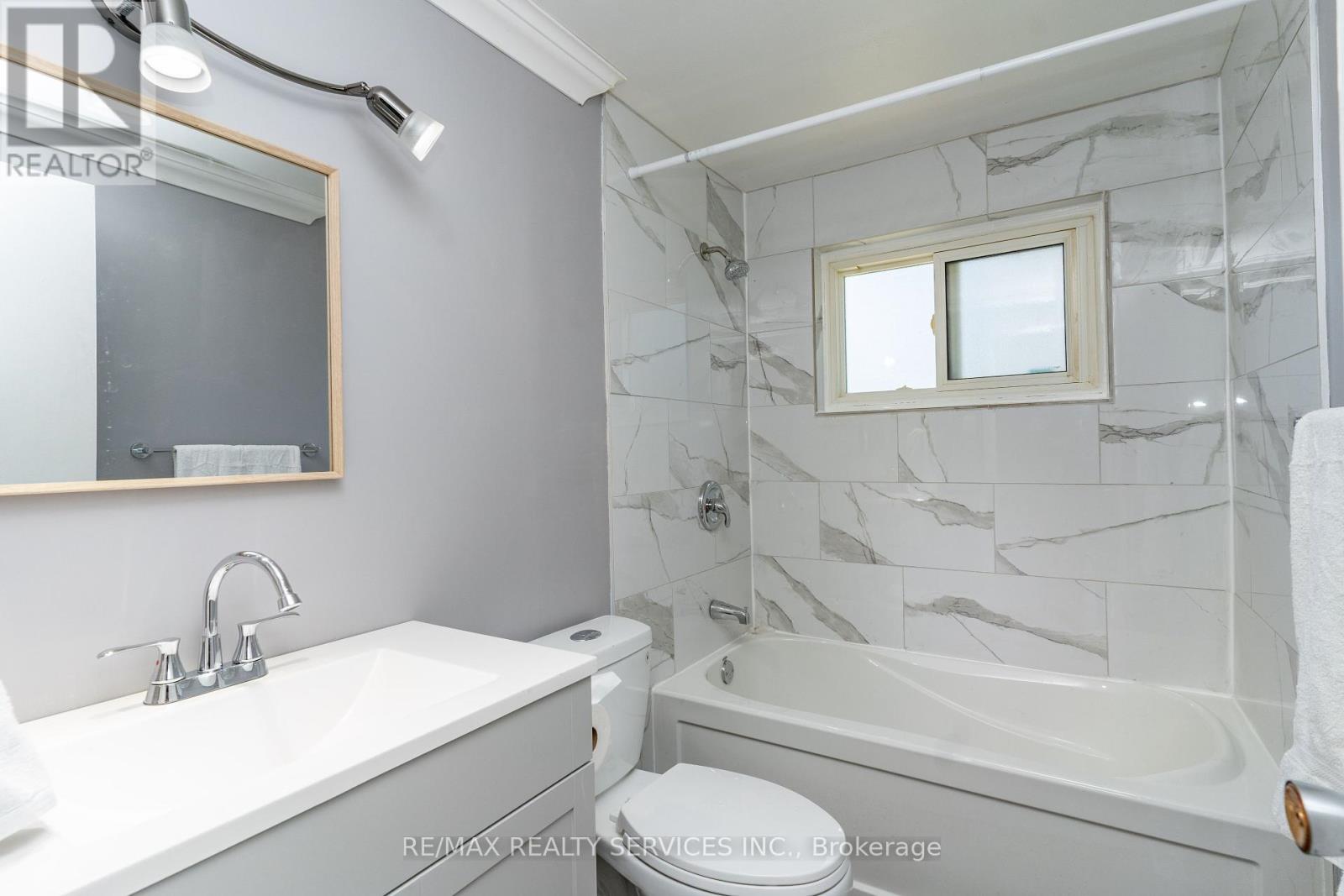 Photo 22 of 23 Fidelia Crescent, Brampton ON