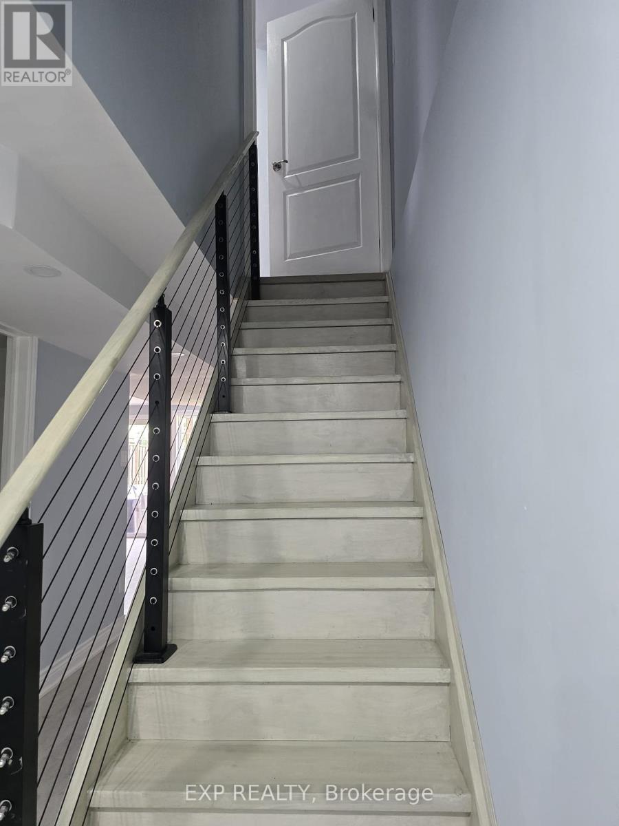 Photo 33 of 25 6399 Spinnaker Circle, Mississauga ON