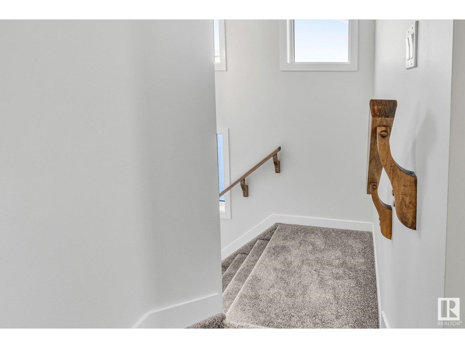 Photo 17 of 12715 114 St Nw, Edmonton AB