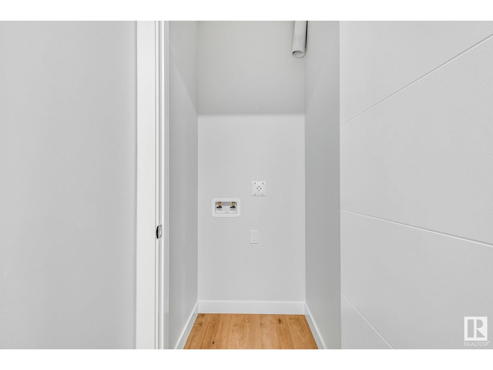 Photo 49 of 12715 114 St Nw, Edmonton AB