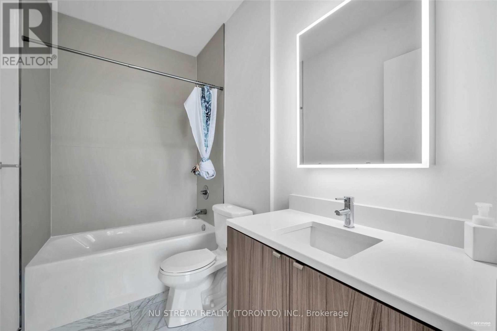 Photo 8 of 1107 223 St Clair Avenue W, Toronto ON