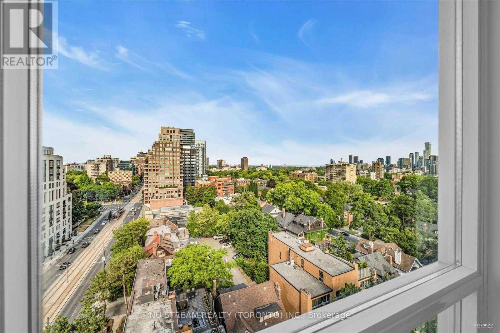 Photo 1 of 1107 223 St Clair Avenue W, Toronto ON