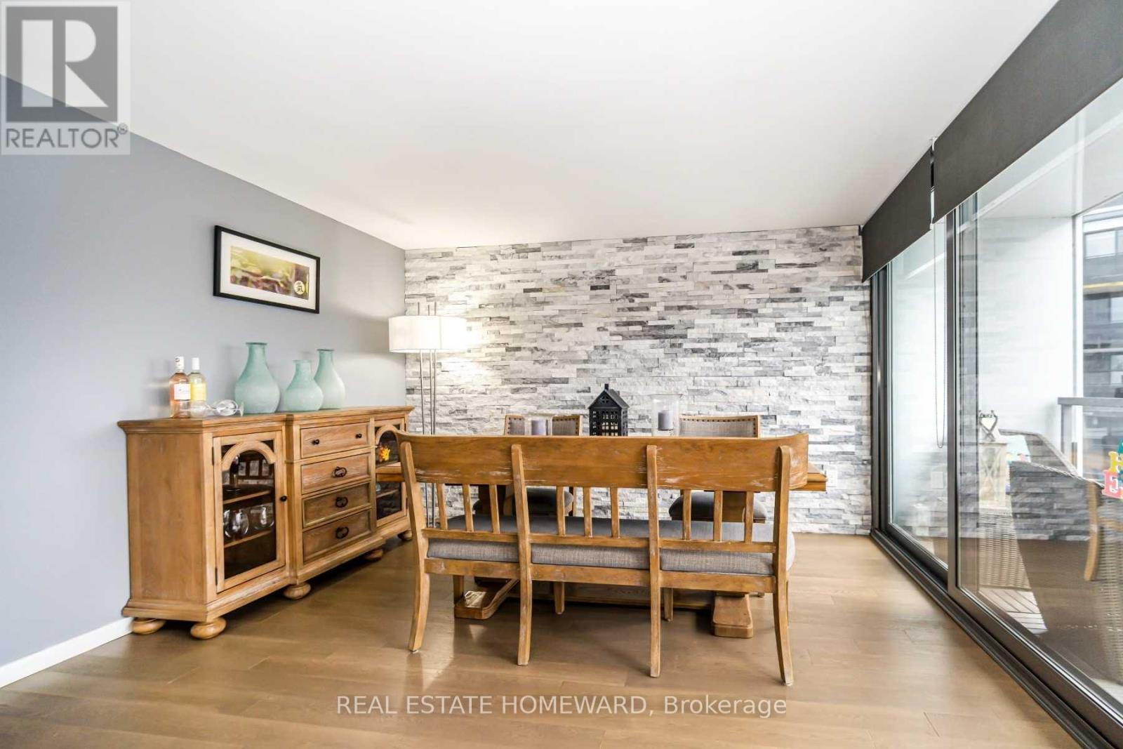 Photo 17 of 1104 170 Bayview Avenue, Toronto ON