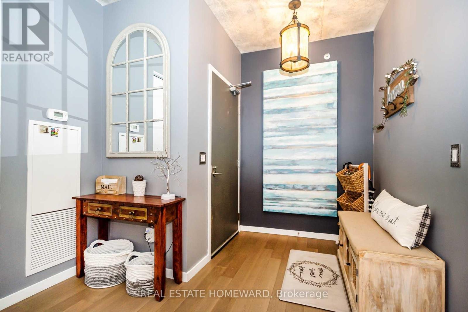 Photo 3 of 1104 170 Bayview Avenue, Toronto ON