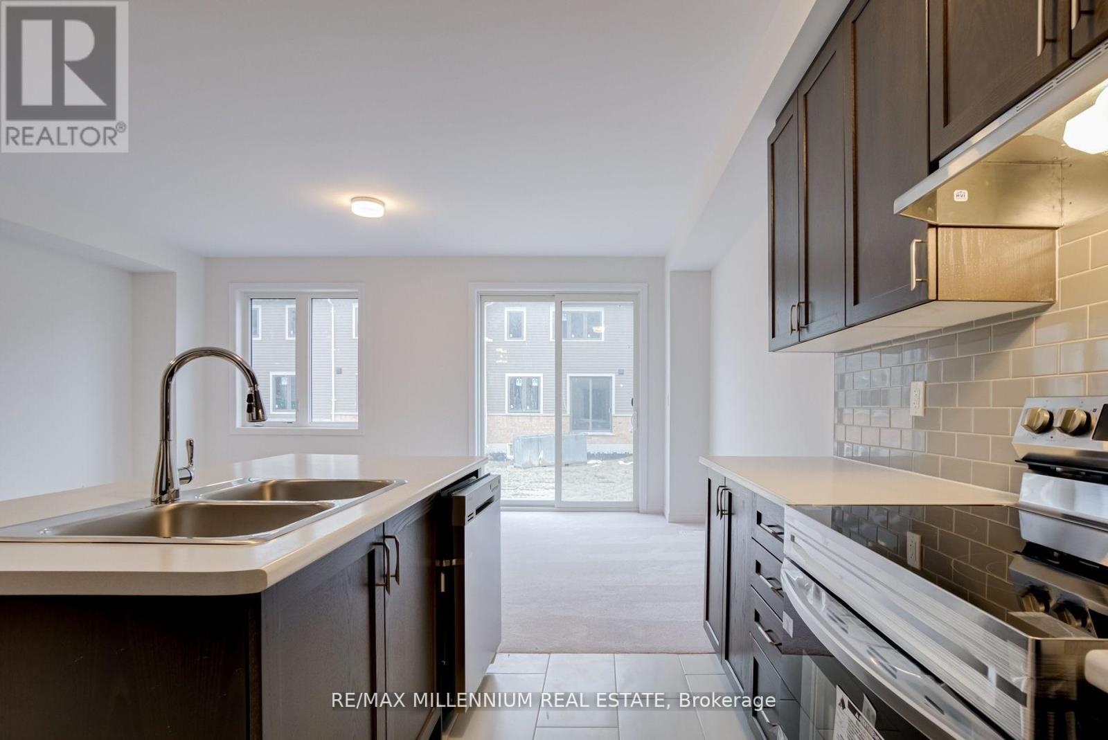 Photo 5 of 2040 Cameron Lott Crescent, Oshawa ON