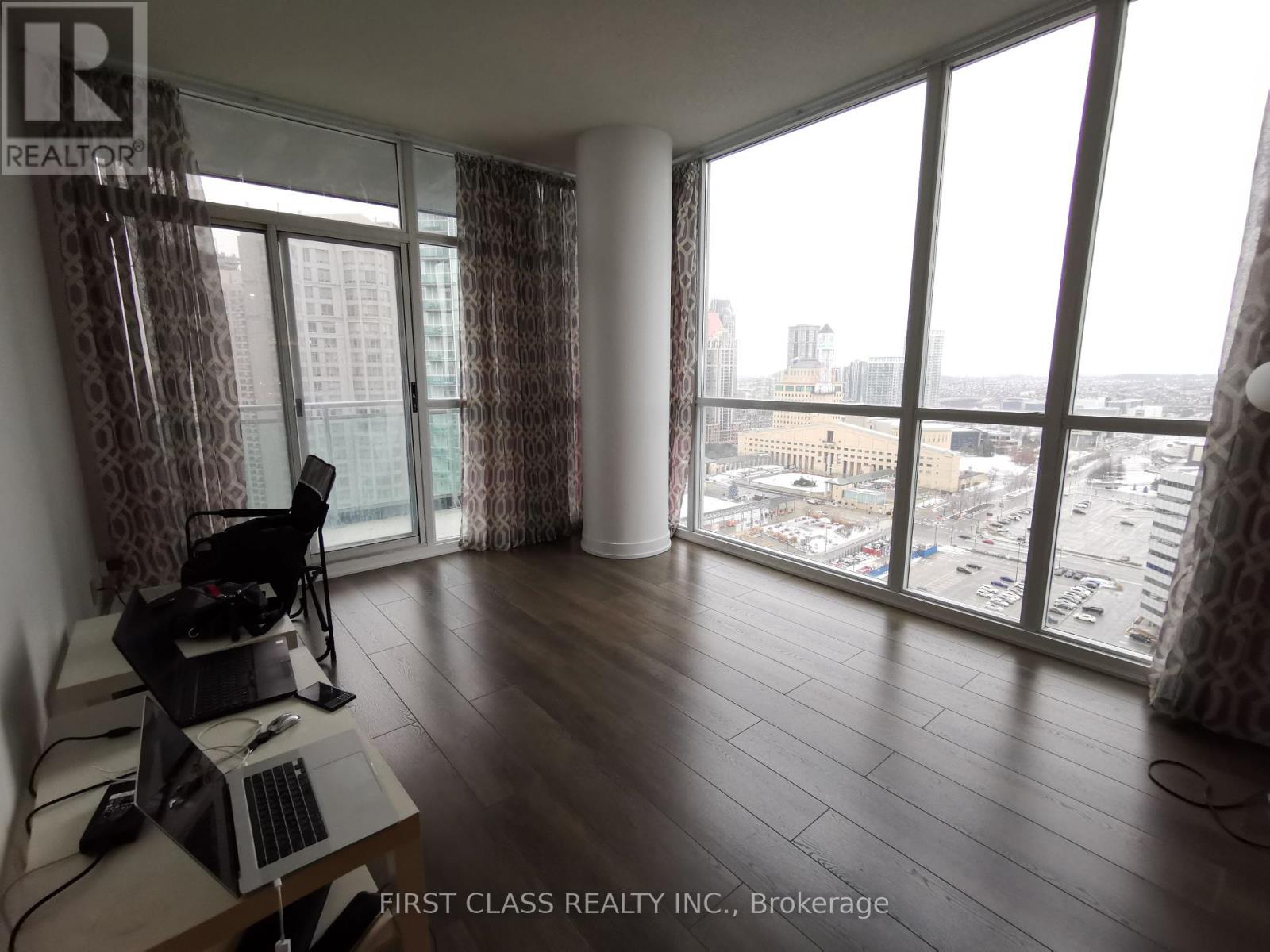 Photo 13 of 2313 223 Webb Drive, Mississauga ON