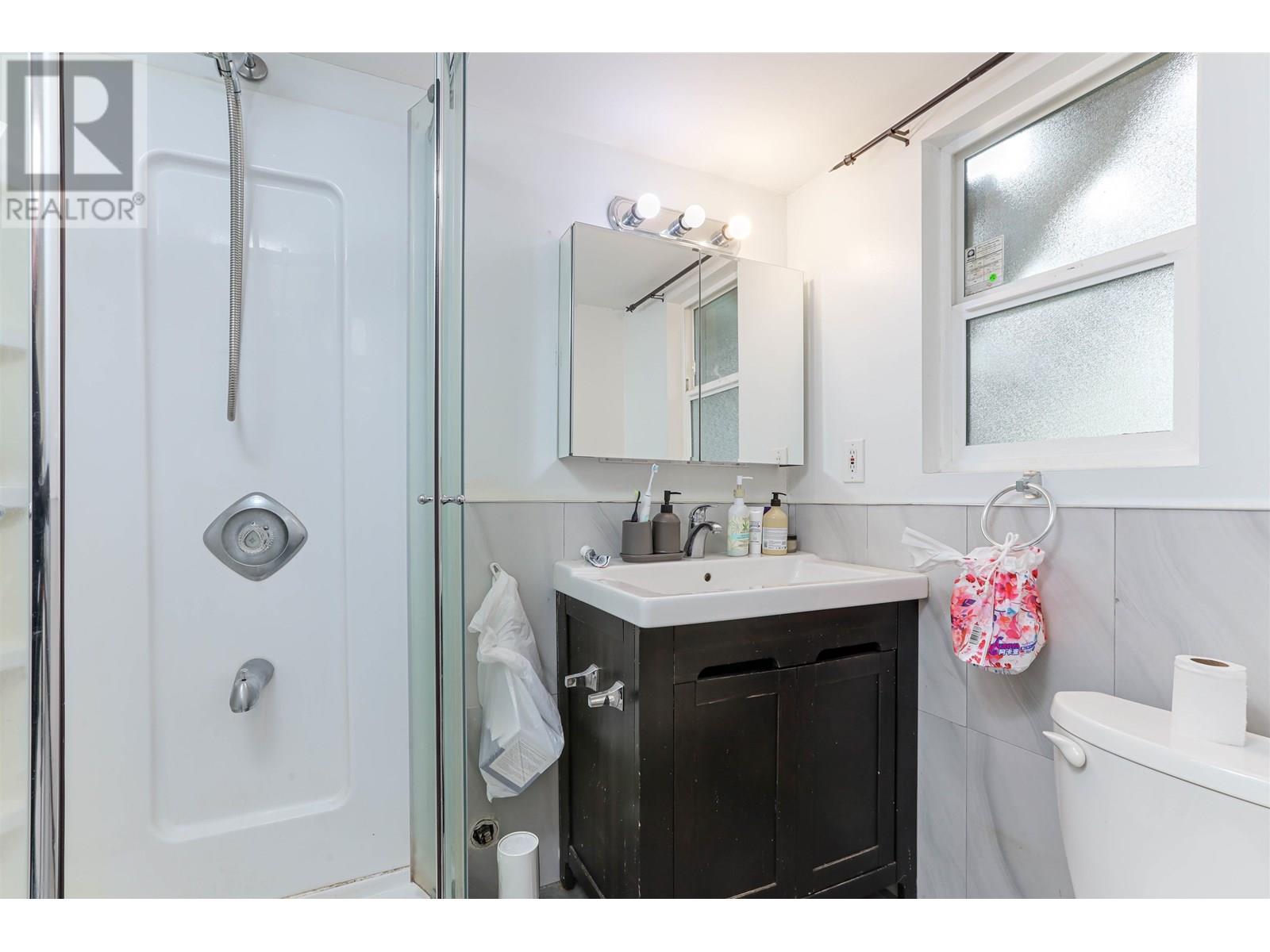 Photo 35 of 2611 E 48th Avenue, Vancouver BC