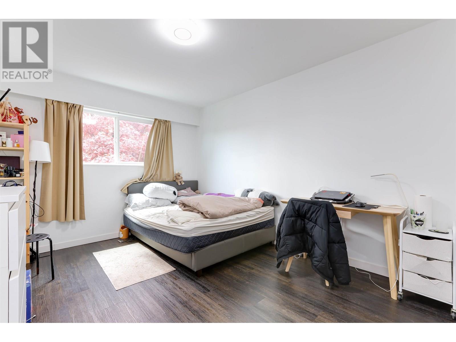 Photo 15 of 2611 E 48th Avenue, Vancouver BC