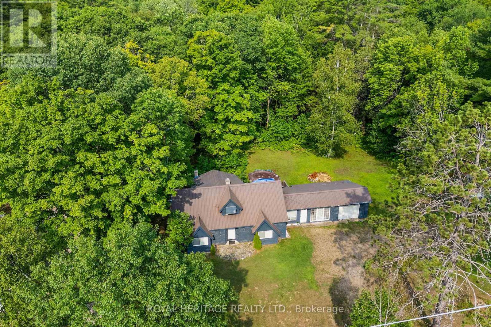 Photo 4 of 17415 35 Highway, Algonquin Highlands ON