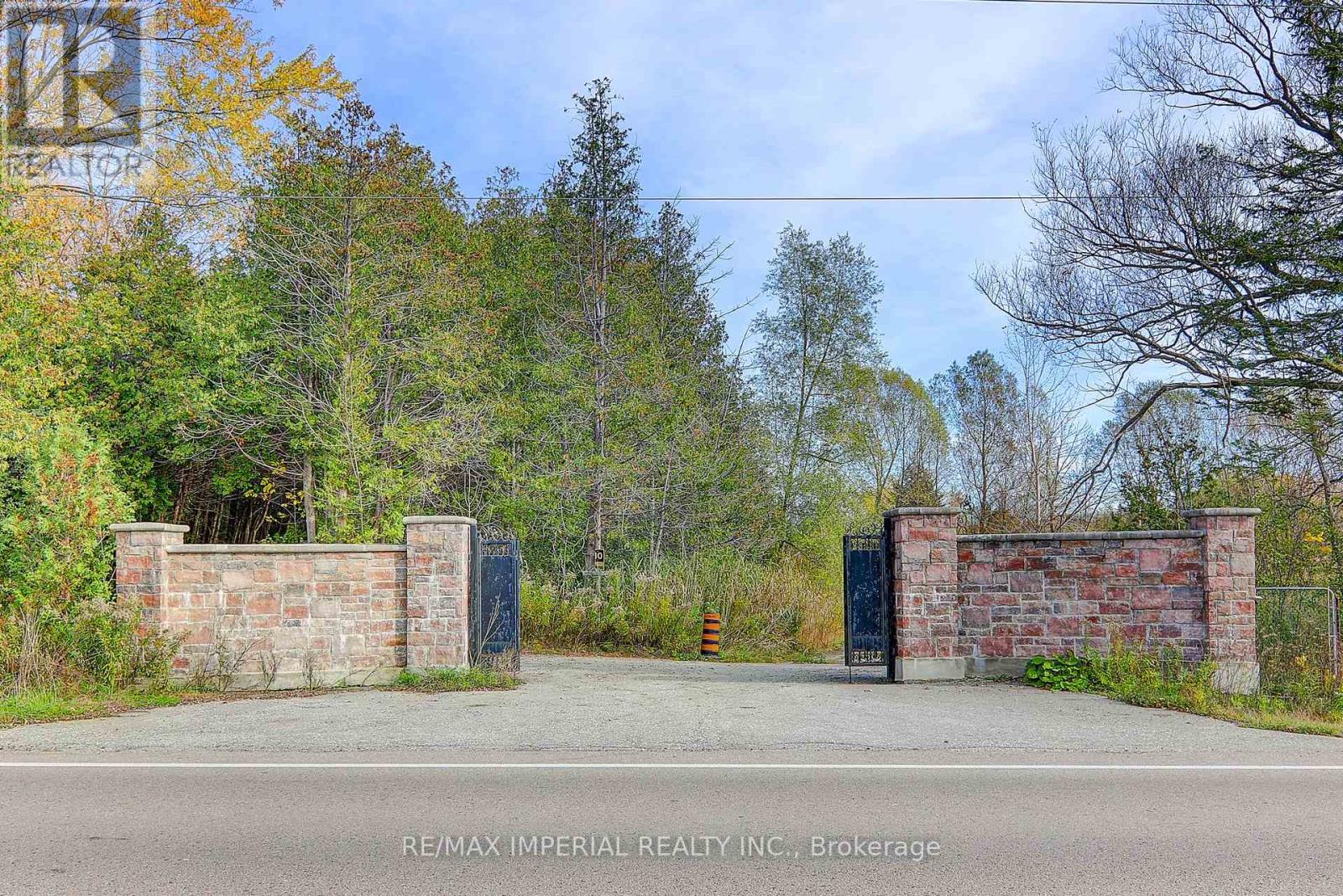 Photo 1 of 13231 Kennedy Road, Whitchurchstouffville ON